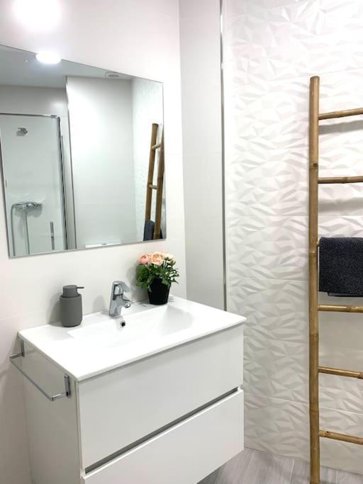 Precioso Apartamento Малага Экстерьер фото